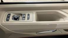 Volkswagen Multivan 2.0 TDI Style 5dr LWB DSG Diesel Estate